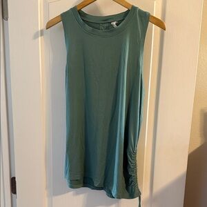386. Marika Sleeveless Green Muscle Tee size L
